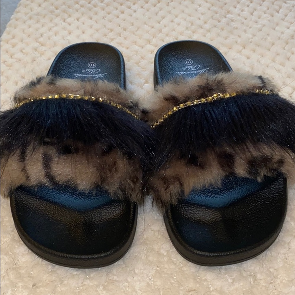 Faux fur slide sandal new